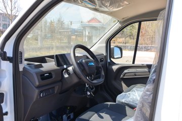 �������� E��˳ 2025�� ä���� 5.185�״��綯�����ж���ջ���53.58kWhͼƬ