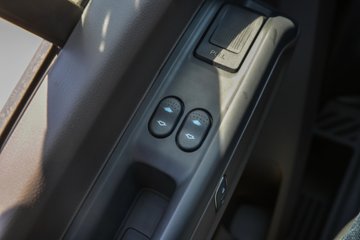 �������� E��˳ 2025�� ä���� 5.185�״��綯�����ж���ջ���53.58kWhͼƬ