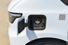 江铃汽车 E福顺 2025款 盲窗版 5.185米纯电动中轴中顶封闭货车53.58kWh