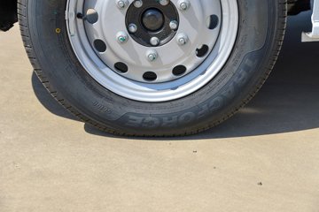 �������� E��˳ 2025�� ä���� 5.185�״��綯�����ж���ջ���53.58kWhͼƬ