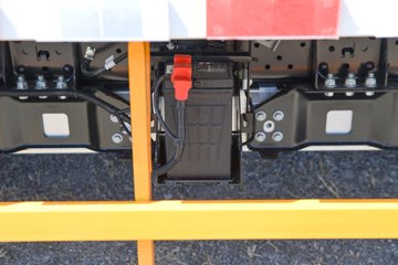 ����E˳�� 2025�� ���綯 4X2 Һɲ 4.2�׵�����ʽ�Ῠ ʱ���°�63.75kWhͼƬ