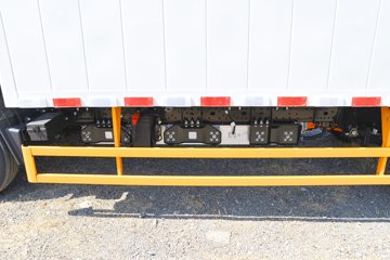 ����E˳�� 2025�� ���綯 4X2 Һɲ 4.2�׵�����ʽ�Ῠ ʱ���°�63.75kWhͼƬ