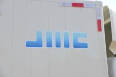江铃E顺达 2025款 纯电动 4X2 液刹 4.2米单排厢式轻卡 时代新安63.75kWh