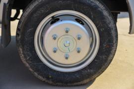 跨越王X1&nbsp;载货车底盘                                                图片