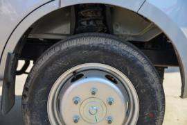 跨越王X1&nbsp;载货车底盘                                                图片