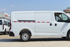 江铃 E福顺 2025款 盲窗版 4.885米纯电动短轴低顶封闭货车41.86kWh
