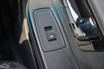 �������ó�����G300 2.5L���� 165���� ��ʿ��8�� 4.18�׵��������ῨͼƬ