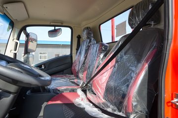 �������ó�����G300 2.5L���� 165���� ��ʿ��8�� 4.18�׵��������ῨͼƬ