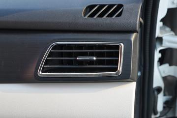 ������Խ��D3 ������ 1.6L���� 122���� ����5�� 3.3�׵�������΢��ͼƬ