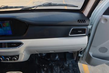 ������Խ��D3 ������ 1.6L���� 122���� ����5�� 3.3�׵�������΢��ͼƬ