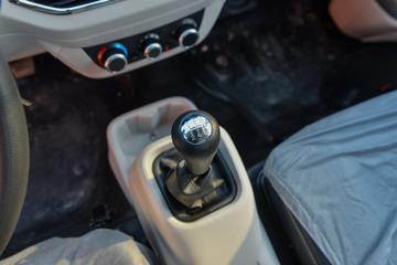 ������Խ��D3 ������ 1.6L���� 122���� ����5�� 3.3�׵�������΢��ͼƬ