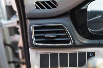 ������Խ��D3 ������ 1.6L���� 122���� ����5�� 3.3�׵�������΢��ͼƬ