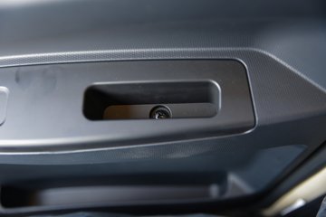 �������ó�����G1 2.5L���� 137���� ��ʿ��8�� 4.18�׵��������ῨͼƬ