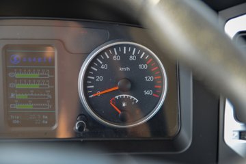 �������ó�����G1 2.5L���� 137���� ��ʿ��8�� 4.18�׵��������ῨͼƬ