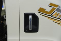 解放 J6F 招财虎 150马力 4.2米单排栏板轻卡(万里扬6档)