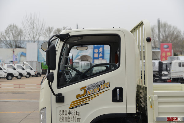 长治市J6F载货车系列，打折优惠，降1.1万，赶快抢购！