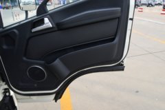 解放 J6F 招财虎 150马力 4.2米单排栏板轻卡(万里扬6档)