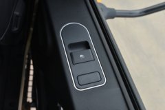 解放 J6F 招财虎 150马力 4.2米单排栏板轻卡(万里扬6档)