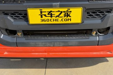 ��������Q300Max 8.5L���� 400���� 4X2 ��ʿ��12�� ǣ����ͼƬ