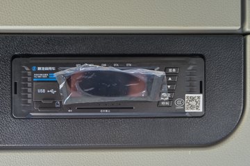 ��������Q300Max 8.5L���� 400���� 4X2 ��ʿ��12�� ǣ����ͼƬ