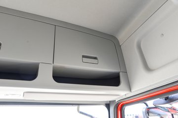 ��������Q300Max 8.5L���� 400���� 4X2 ��ʿ��12�� ǣ����ͼƬ