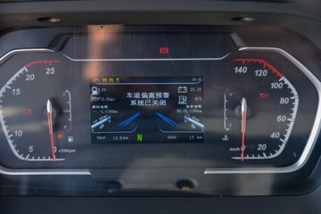 ��������Q300Max 8.5L���� 400���� 4X2 ��ʿ��12�� ǣ����ͼƬ