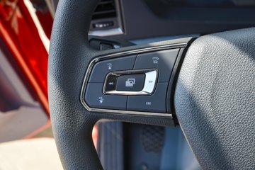 ��������Q300Max 8.5L���� 400���� 4X2 ��ʿ��12�� ǣ����ͼƬ