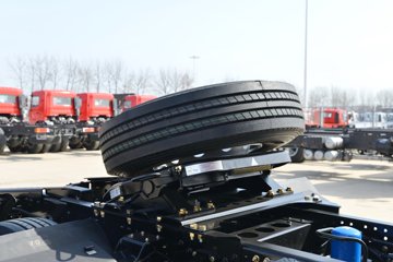 ��������Q300Max 8.5L���� 400���� 4X2 ��ʿ��12�� ǣ����ͼƬ