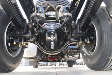 ��������Q300Max 8.5L���� 400���� 4X2 ��ʿ��12�� ǣ����ͼƬ