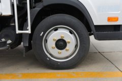 解放 J6F 180马力 5.4米排半仓栅式载货车