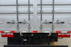 解放 J6F 180马力 5.4米排半仓栅式载货车