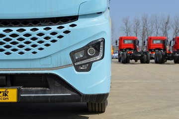�������ó��Ӱ�S700 14.5L LNG 580���� 6X4 Ӯ��12�� AMT�Զ��� ǣ����(����ƿ)ͼƬ