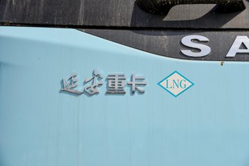 �������ó��Ӱ�S700 14.5L LNG 580���� 6X4 Ӯ��12�� AMT�Զ��� ǣ����(����ƿ)ͼƬ