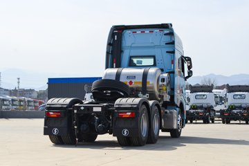 �������ó��Ӱ�S700 14.5L LNG 580���� 6X4 Ӯ��12�� AMT�Զ��� ǣ����(����ƿ)ͼƬ