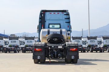 �������ó��Ӱ�S700 14.5L LNG 580���� 6X4 Ӯ��12�� AMT�Զ��� ǣ����(����ƿ)ͼƬ