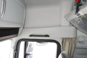 �������ó��Ӱ�S700 14.5L LNG 580���� 6X4 Ӯ��12�� AMT�Զ��� ǣ����(����ƿ)ͼƬ
