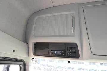 �������ó��Ӱ�S700 14.5L LNG 580���� 6X4 Ӯ��12�� AMT�Զ��� ǣ����(����ƿ)ͼƬ