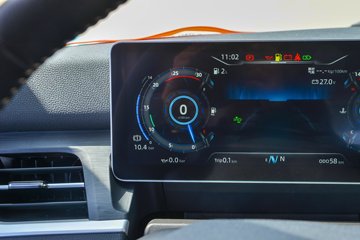 �������ó��Ӱ�S700 14.5L LNG 580���� 6X4 Ӯ��12�� AMT�Զ��� ǣ����(����ƿ)ͼƬ