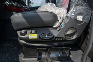 �������ó��Ӱ�S700 14.5L LNG 580���� 6X4 Ӯ��12�� AMT�Զ��� ǣ����(����ƿ)ͼƬ