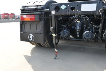 �������ó��Ӱ�S700 14.5L LNG 580���� 6X4 Ӯ��12�� AMT�Զ��� ǣ����(����ƿ)ͼƬ