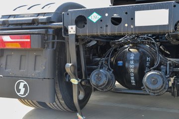 �������ó��Ӱ�S700 14.5L LNG 580���� 6X4 Ӯ��12�� AMT�Զ��� ǣ����(����ƿ)ͼƬ