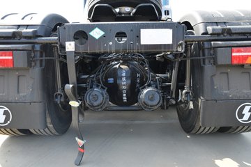 �������ó��Ӱ�S700 14.5L LNG 580���� 6X4 Ӯ��12�� AMT�Զ��� ǣ����(����ƿ)ͼƬ