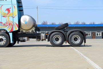 �������ó��Ӱ�S700 14.5L LNG 580���� 6X4 Ӯ��12�� AMT�Զ��� ǣ����(����ƿ)ͼƬ