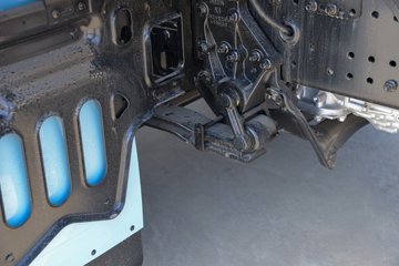 �������ó��Ӱ�S700 14.5L LNG 580���� 6X4 Ӯ��12�� AMT�Զ��� ǣ����(����ƿ)ͼƬ