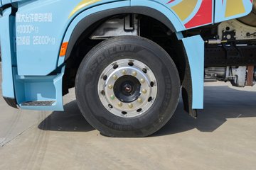 �������ó��Ӱ�S700 14.5L LNG 580���� 6X4 Ӯ��12�� AMT�Զ��� ǣ����(����ƿ)ͼƬ