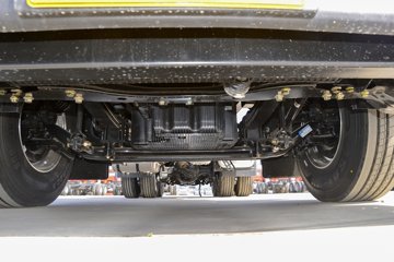 �������ó��Ӱ�S700 14.5L LNG 580���� 6X4 Ӯ��12�� AMT�Զ��� ǣ����(����ƿ)ͼƬ