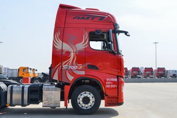 �������ó� �Ӱ�S700 14.5L���� 680���� 6X4 Ӯ��12�� AMT�Զ��� ǣ����ͼƬ