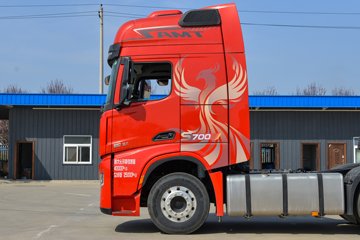 �������ó� �Ӱ�S700 14.5L���� 680���� 6X4 Ӯ��12�� AMT�Զ��� ǣ����ͼƬ