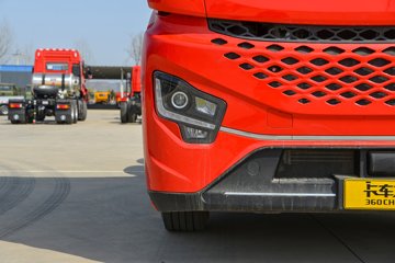 �������ó� �Ӱ�S700 14.5L���� 680���� 6X4 Ӯ��12�� AMT�Զ��� ǣ����ͼƬ