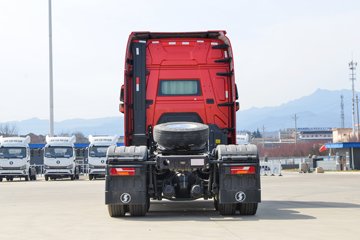 延安S700&nbsp;牵引车外观                                                图片